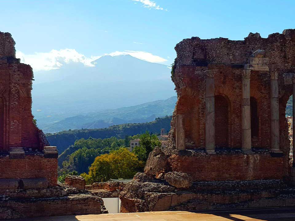 teatro greco romano taormina da vedere