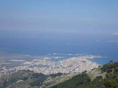 Trapani la falce sull’acqua